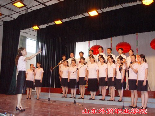 商外系合唱《今天是你的生日,中國》