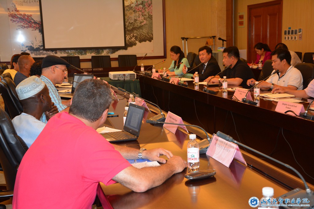 以校友企業(yè)為主的“經(jīng)貿洽談”活動(dòng).jpg